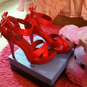 Size 13 platform heels